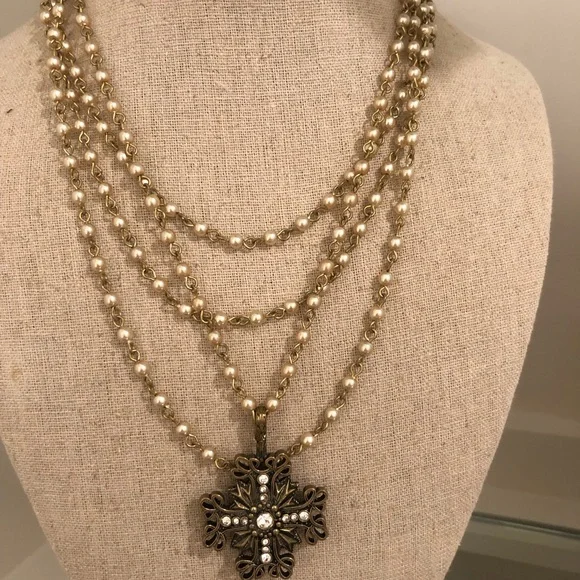 Virgins Saints & Angels Gold and Pearl Necklace - Picture 5 of 5